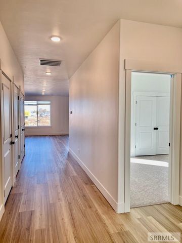 662 S 2315 W, Rexburg, ID 83440