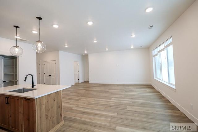 662 S 2315 W, Rexburg, ID 83440