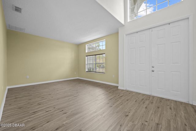 21 Whittingham Lane, Palm Coast, FL 32164