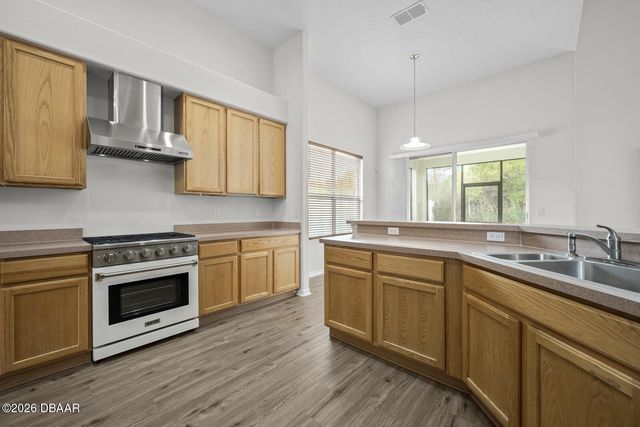 21 Whittingham Lane, Palm Coast, FL 32164