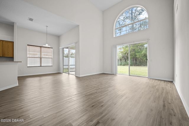 21 Whittingham Lane, Palm Coast, FL 32164