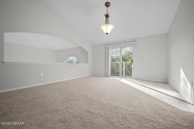 21 Whittingham Lane, Palm Coast, FL 32164