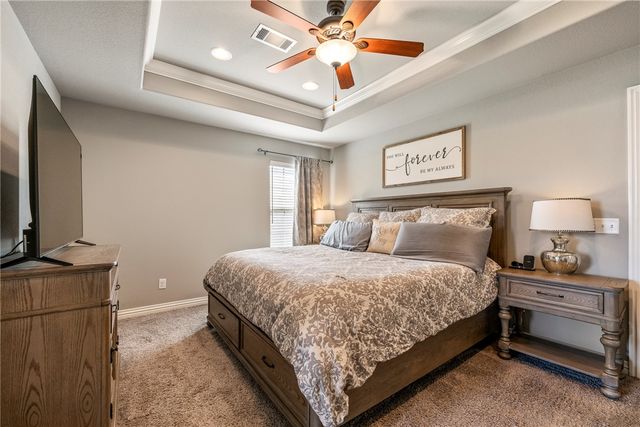 688 Olivia Lane, Centerton, AR 72719