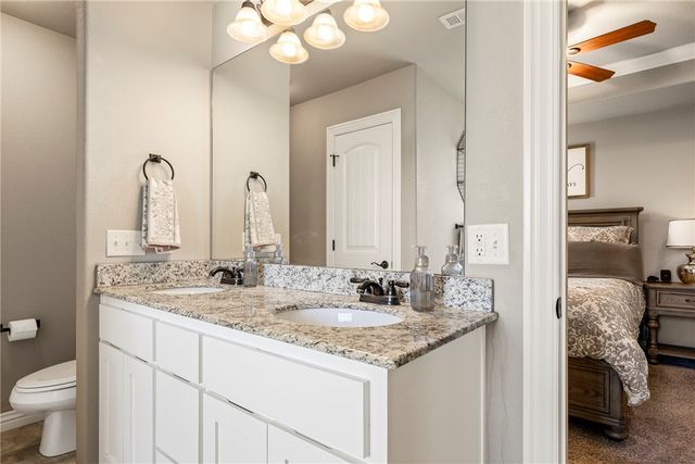 688 Olivia Lane, Centerton, AR 72719