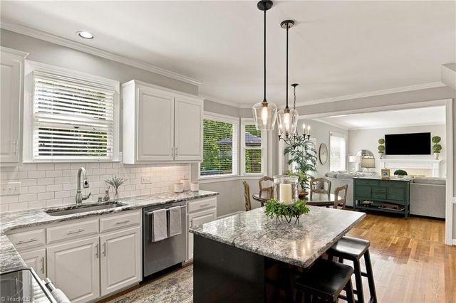 2803 Hackney Way, Jamestown, NC 27282