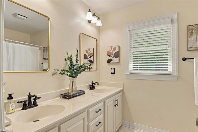 2803 Hackney Way, Jamestown, NC 27282