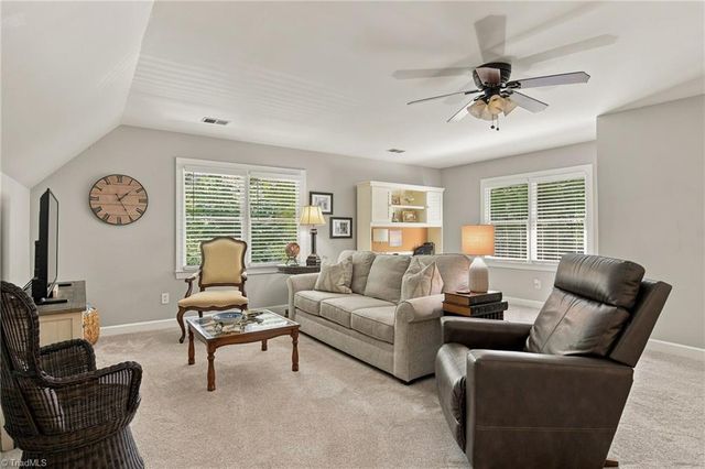 2803 Hackney Way, Jamestown, NC 27282
