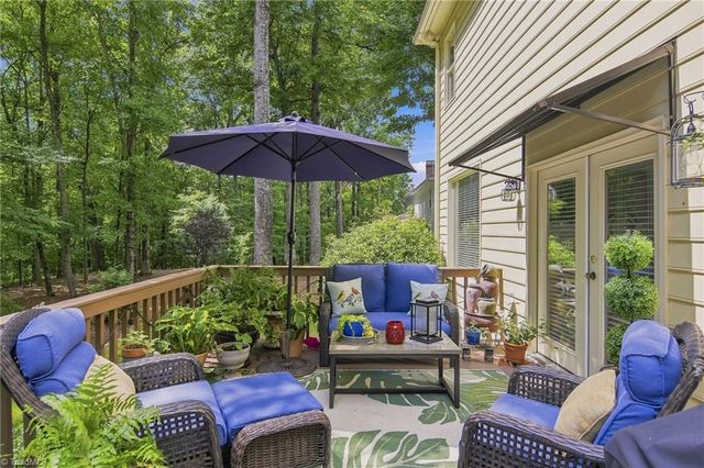 2803 Hackney Way, Jamestown, NC 27282