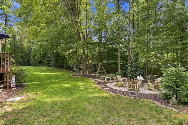 2803 Hackney Way, Jamestown, NC 27282