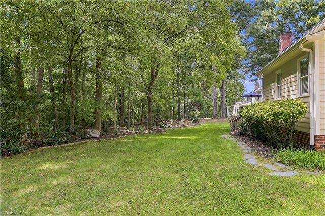 2803 Hackney Way, Jamestown, NC 27282