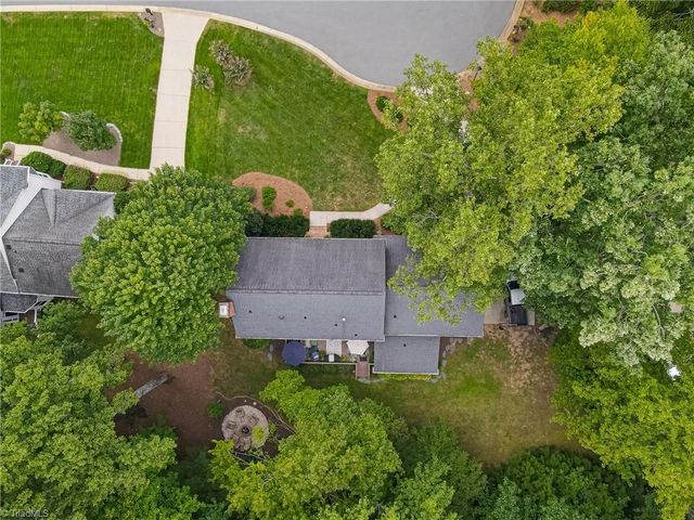 2803 Hackney Way, Jamestown, NC 27282