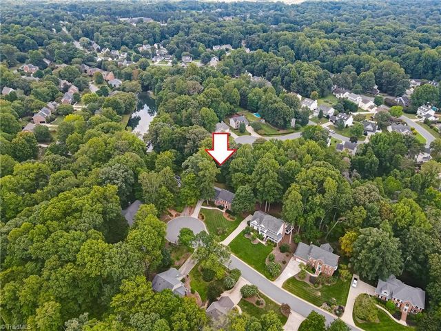 2803 Hackney Way, Jamestown, NC 27282