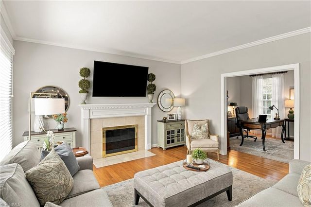 2803 Hackney Way, Jamestown, NC 27282