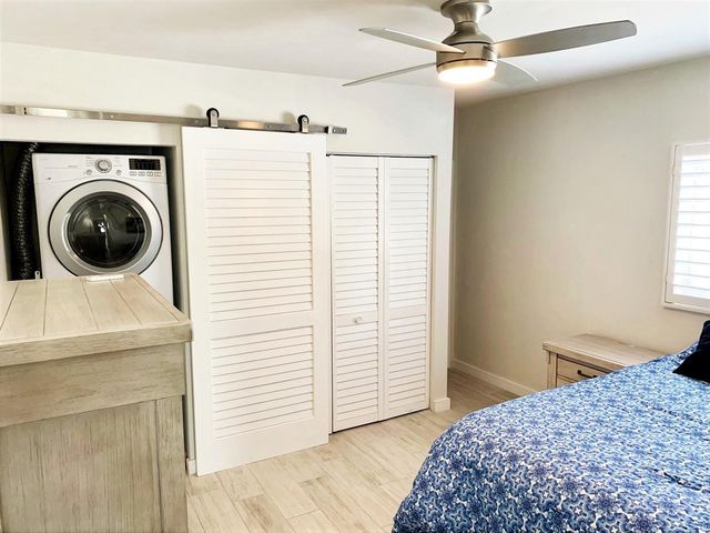 1020 Casuarina Road, Delray Beach, FL 33483