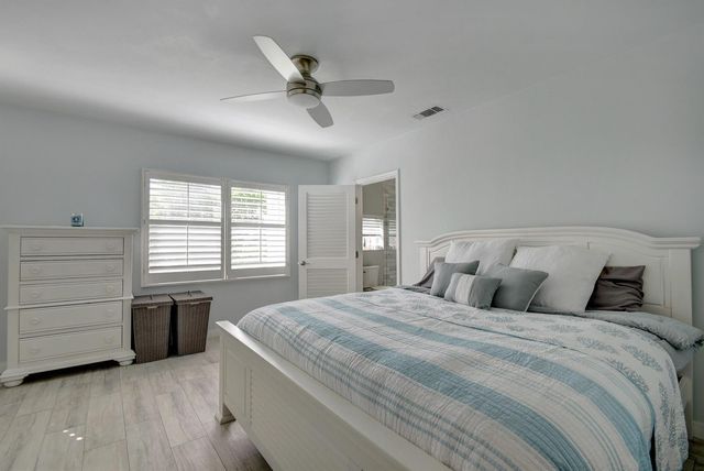 1020 Casuarina Road, Delray Beach, FL 33483