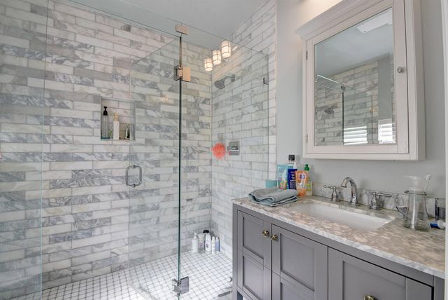 1020 Casuarina Road, Delray Beach, FL 33483