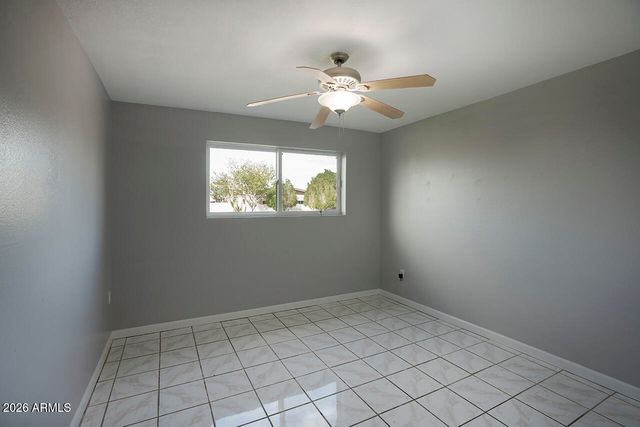 3049 W SUNNYSIDE Drive, Phoenix, AZ 85029