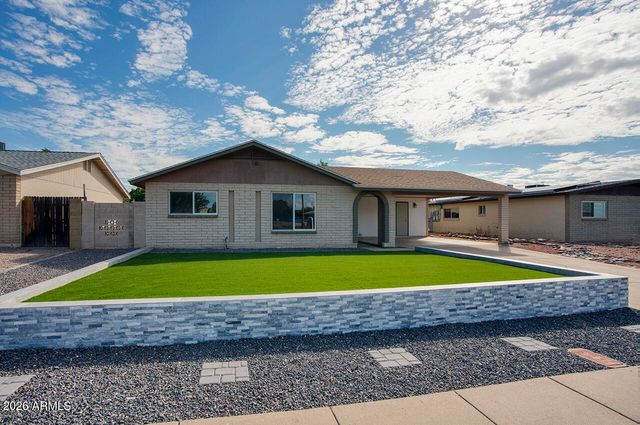 3049 W SUNNYSIDE Drive, Phoenix, AZ 85029