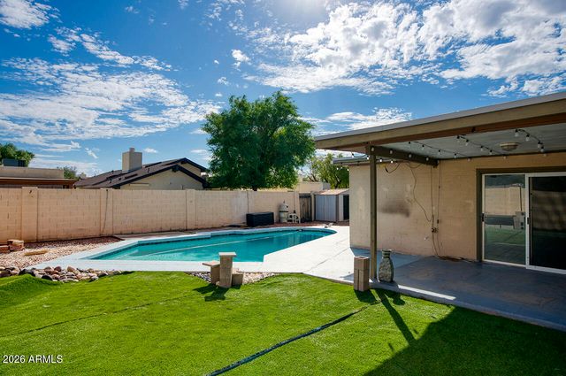 3049 W SUNNYSIDE Drive, Phoenix, AZ 85029