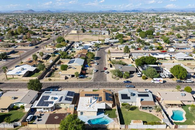 3049 W SUNNYSIDE Drive, Phoenix, AZ 85029
