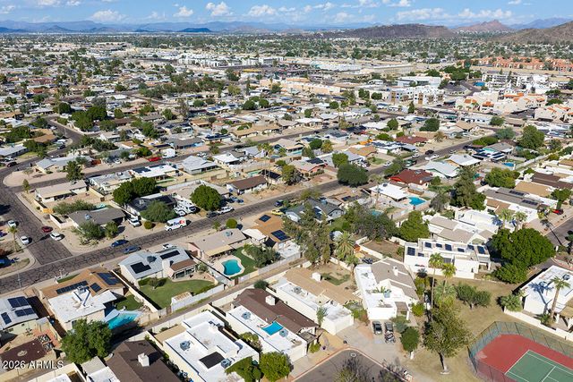 3049 W SUNNYSIDE Drive, Phoenix, AZ 85029