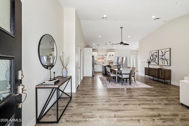 8522 E VERNON Avenue, Scottsdale, AZ 85257