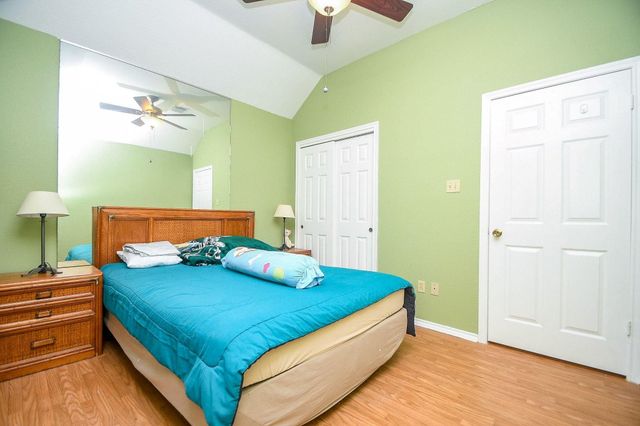 9111 Belle Glen Drive, Houston, TX 77099