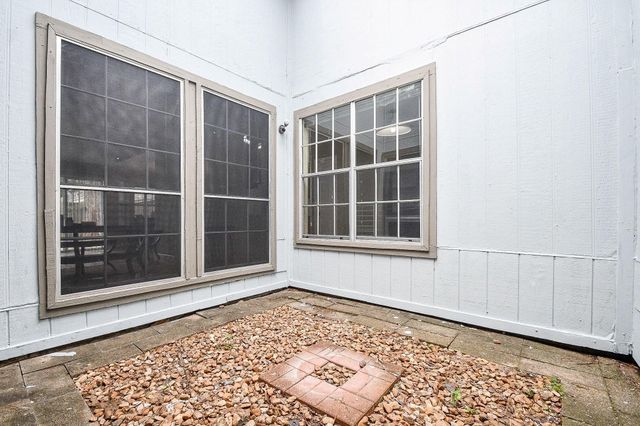 9111 Belle Glen Drive, Houston, TX 77099