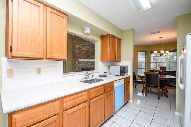 9111 Belle Glen Drive, Houston, TX 77099