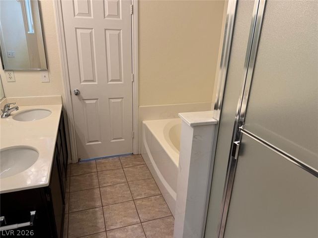 3962 Coyote Ridge Court, Las Vegas, NV 89129