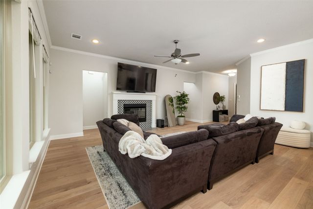 1517 Wild Indigo Drive, Mansfield, TX 76063