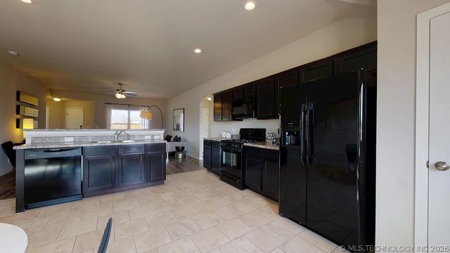 29170 E 79th Terrace S, Broken Arrow, OK 74014