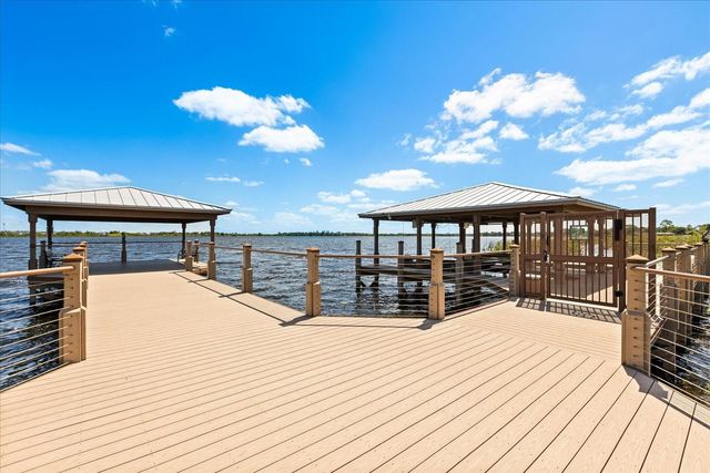 2449 YELLOW BRICK ROAD, St Cloud, FL 34772