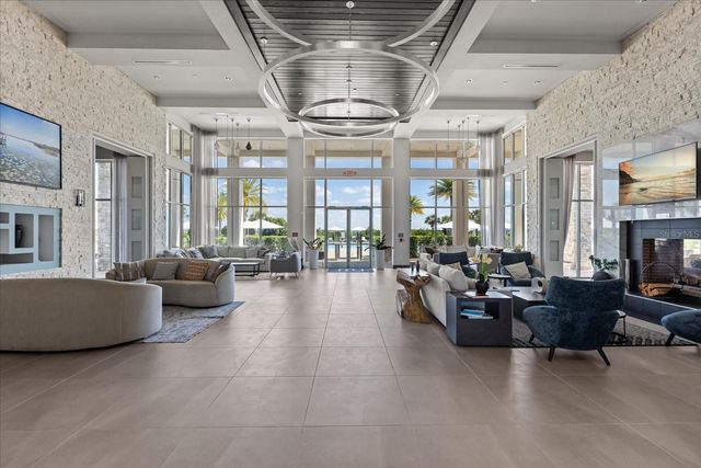 2449 YELLOW BRICK ROAD, St Cloud, FL 34772