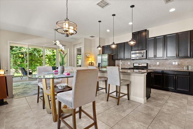 2449 YELLOW BRICK ROAD, St Cloud, FL 34772