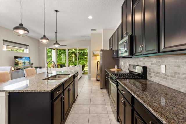 2449 YELLOW BRICK ROAD, St Cloud, FL 34772