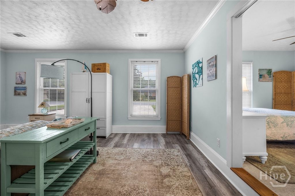 Image 25 of property listing at 26 River Oaks Road, Savannah, GA 31410