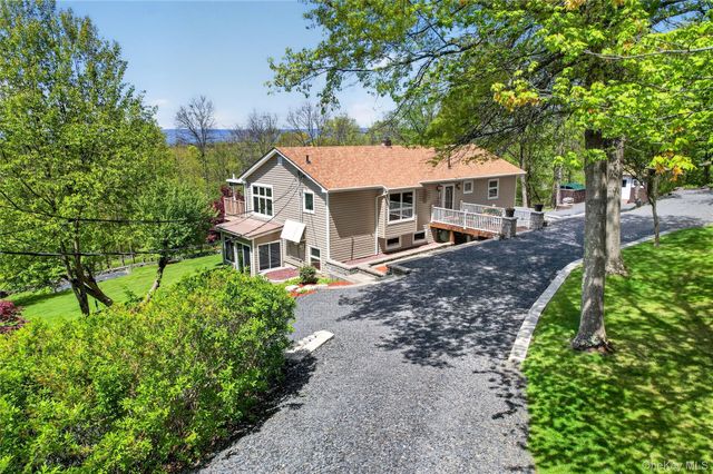 77 Maidstone Drive, Walden, NY 12586