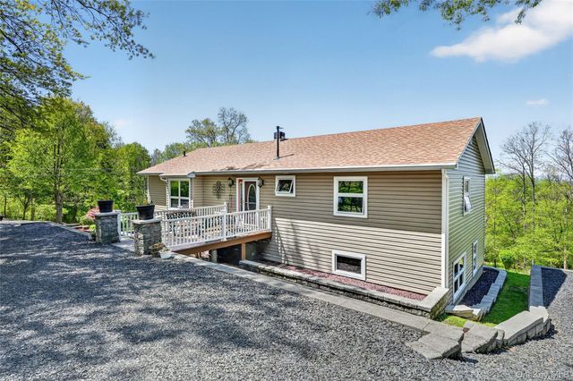 77 Maidstone Drive, Walden, NY 12586
