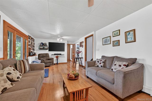 77 Maidstone Drive, Walden, NY 12586