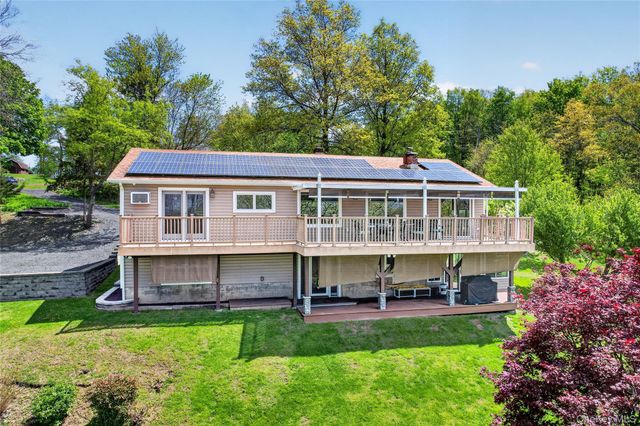 77 Maidstone Drive, Walden, NY 12586