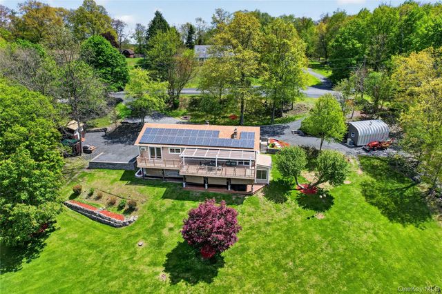 77 Maidstone Drive, Walden, NY 12586