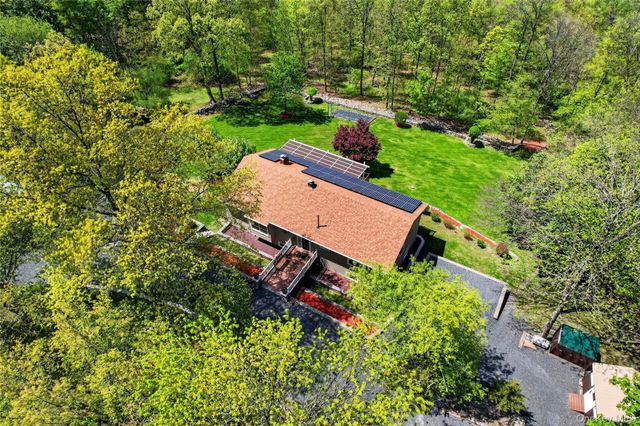 77 Maidstone Drive, Walden, NY 12586