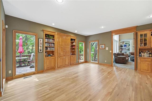 14535 NW 63rd Street, Parkville, MO 64152