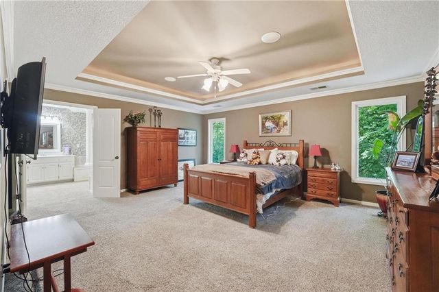 14535 NW 63rd Street, Parkville, MO 64152