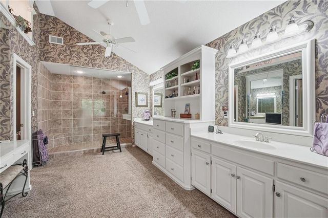 14535 NW 63rd Street, Parkville, MO 64152