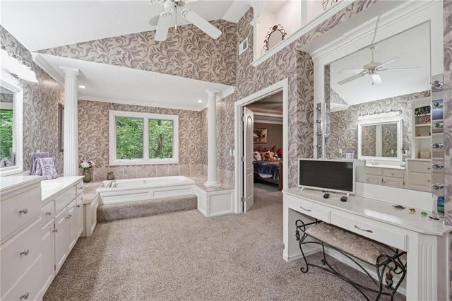 14535 NW 63rd Street, Parkville, MO 64152