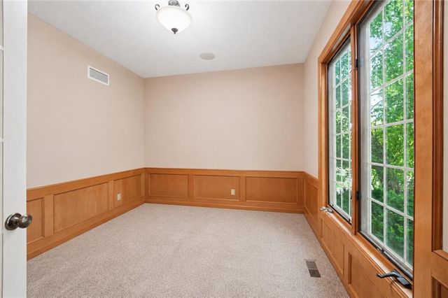 14535 NW 63rd Street, Parkville, MO 64152