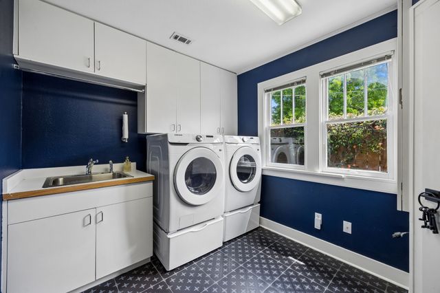 4828 Bryce Avenue, Fort Worth, TX 76107