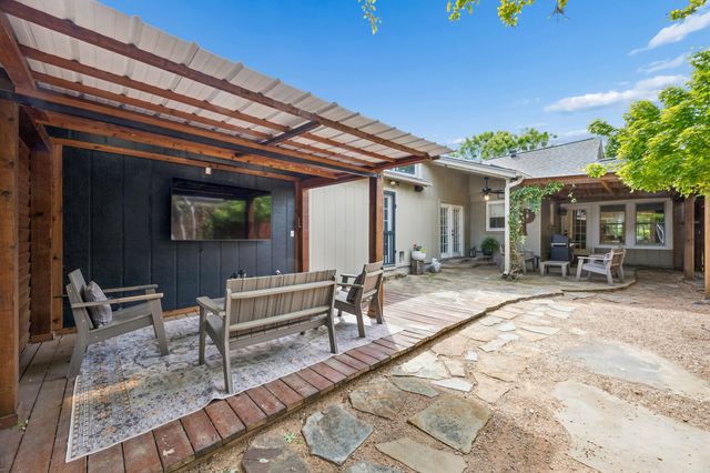 4828 Bryce Avenue, Fort Worth, TX 76107